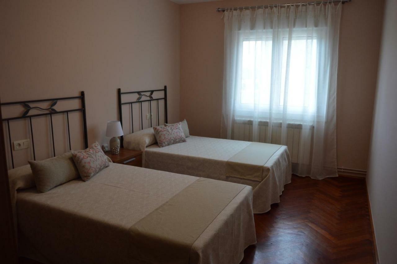 Apartamento Piso da Empegada Arzúa Exterior foto